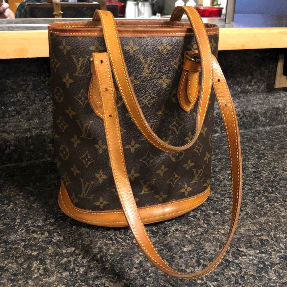 Louis Vuitton bucket purse❤️❤️❤️